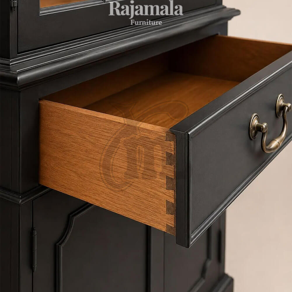 Elegance Minimalist Accent Display Unit With Glass RM-92.2