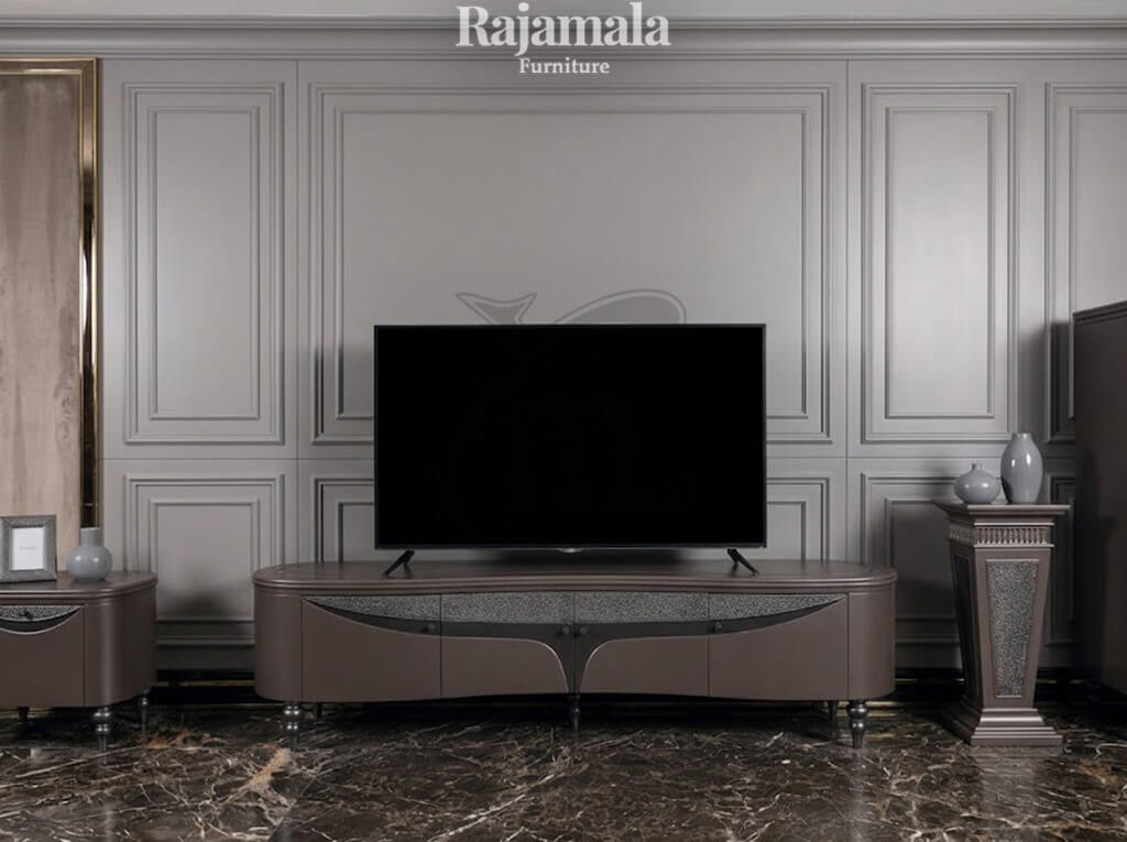 Grandeur Classic Carved Wood TV Console RM-105.1