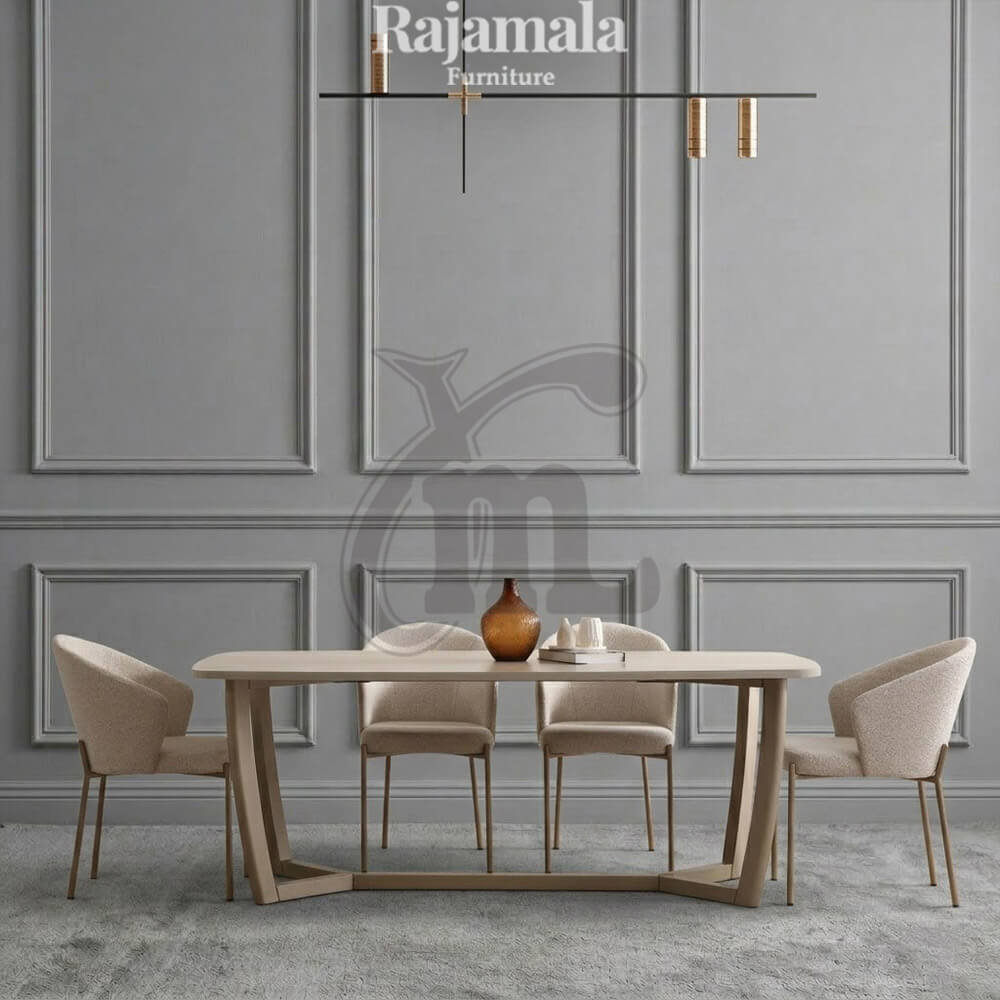 Heritage Solid Teak Wood Dining Table RM-93 Heritage Solid Teak Wood Dining Table RM-93