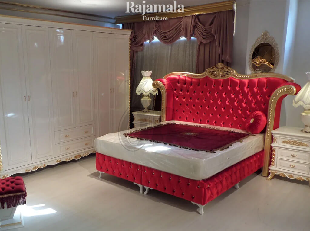 Tempat Tidur Mewah Ukiran Jepara Crown Carved Design RM-181.1